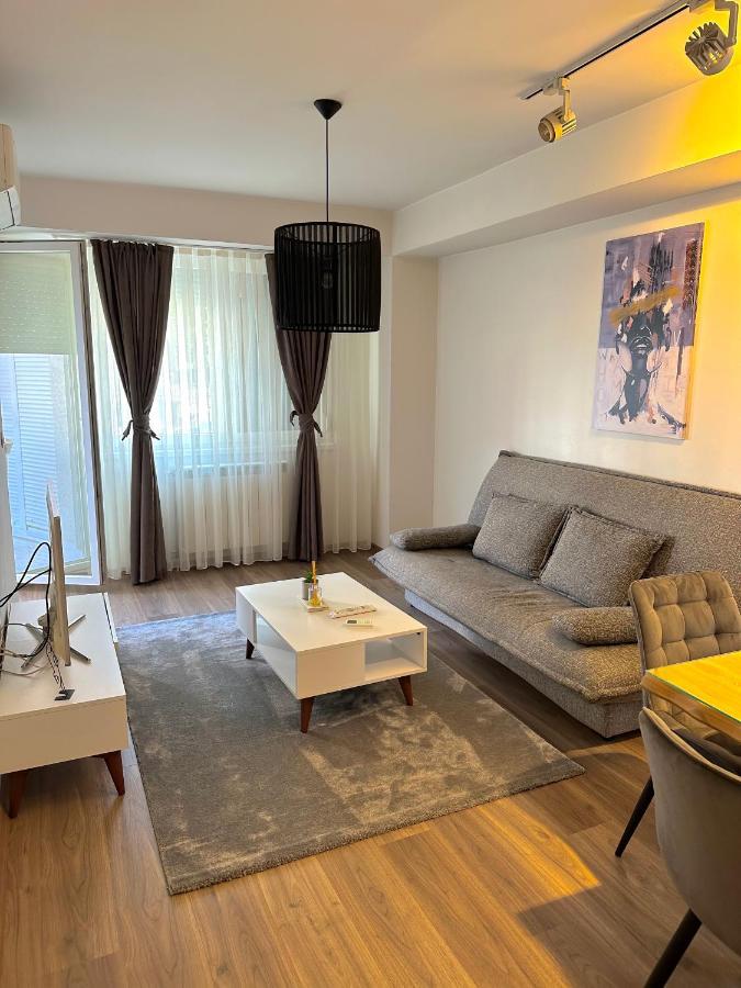 Skopje Apartments Near Central Bus Station Jk Apartments エクステリア 写真