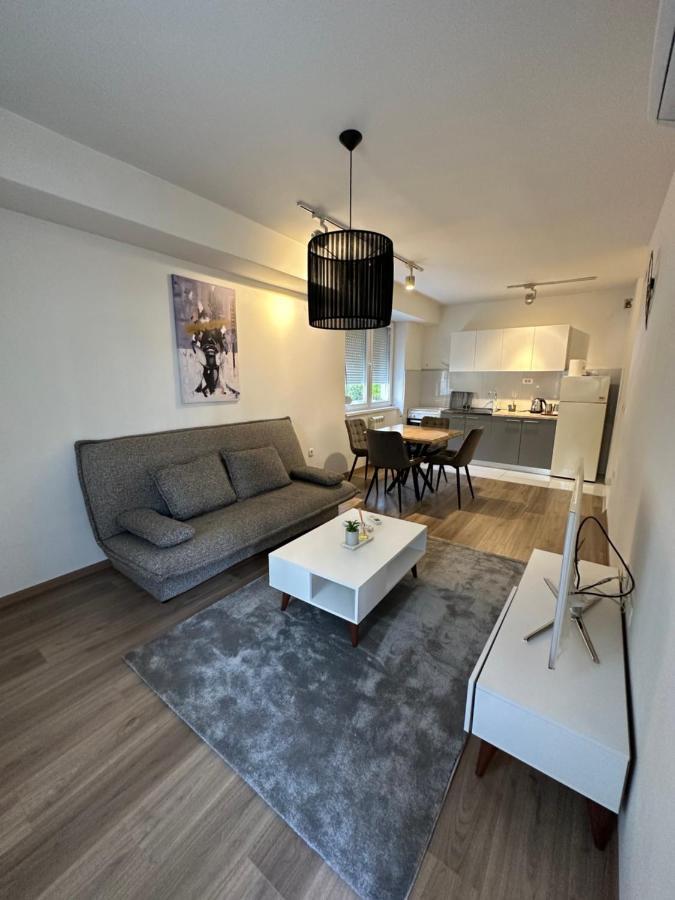 Skopje Apartments Near Central Bus Station Jk Apartments エクステリア 写真